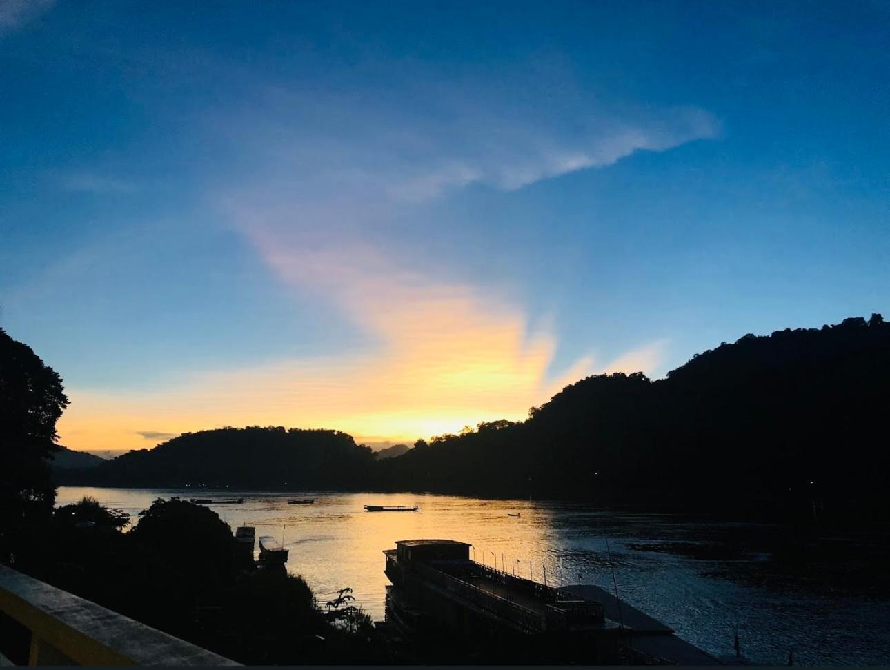 Villa Phonethip Mekong Riverside ルアンパバーン エクステリア 写真