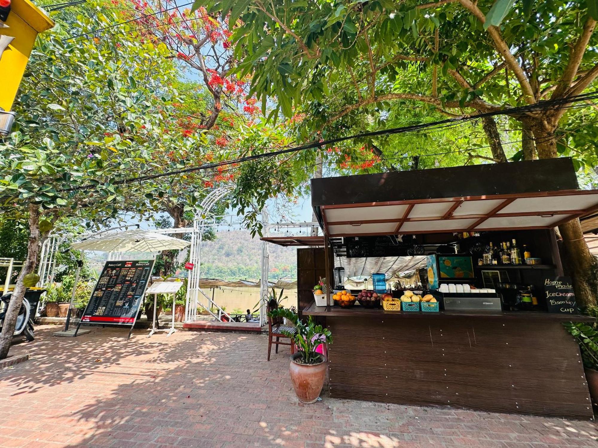Villa Phonethip Mekong Riverside ルアンパバーン エクステリア 写真